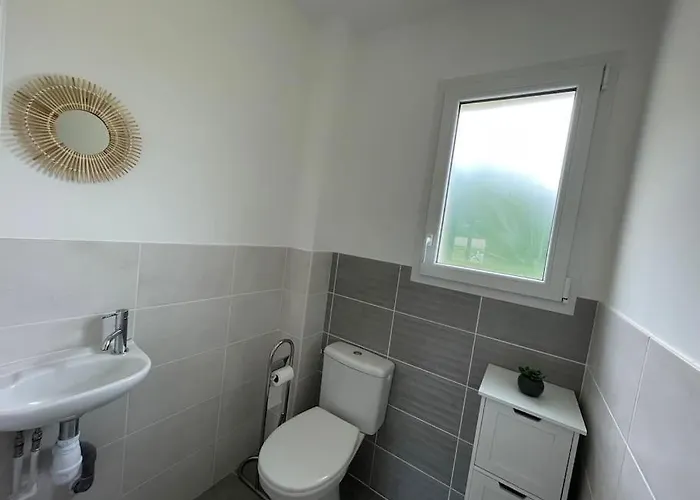 Les Pins*calme*confort*piscine *